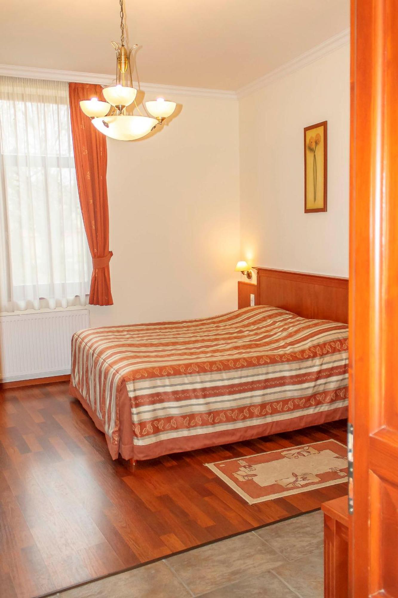 Pannon Hotel Bejelentkezes 20 Oraig, Check-In Until 20 O'Clock, Einchecken Bis 20 Uhr Могач Екстер'єр фото