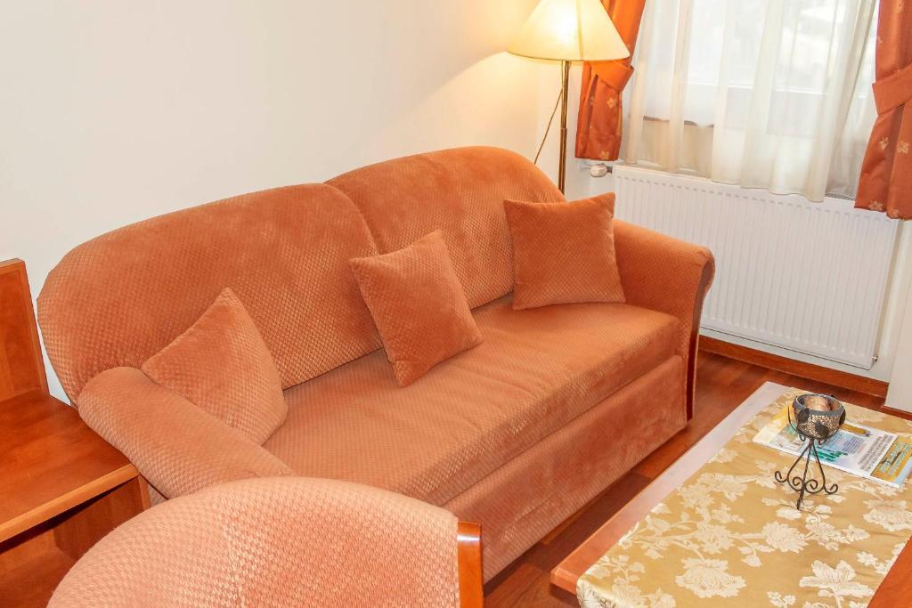 Pannon Hotel Bejelentkezes 20 Oraig, Check-In Until 20 O'Clock, Einchecken Bis 20 Uhr Могач Номер фото